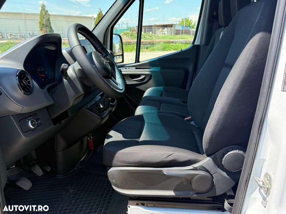 Mercedes-Benz Sprinter - 19