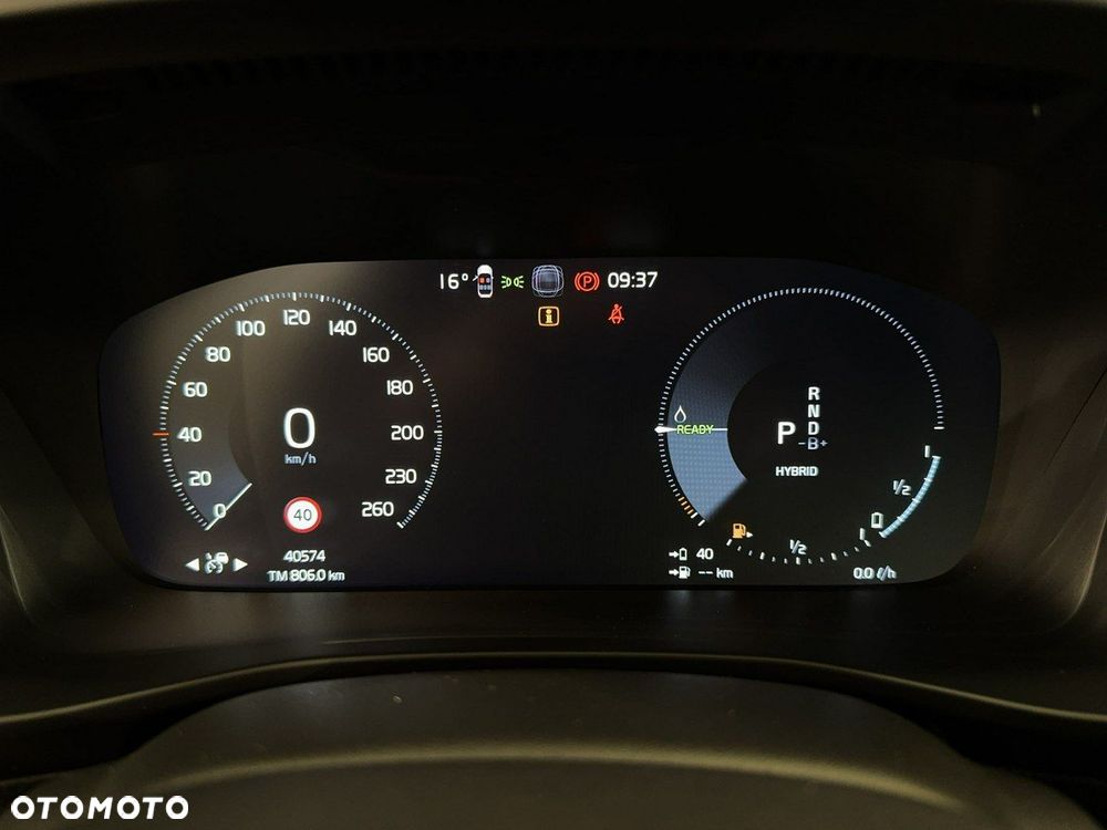 Volvo XC 40 - 23