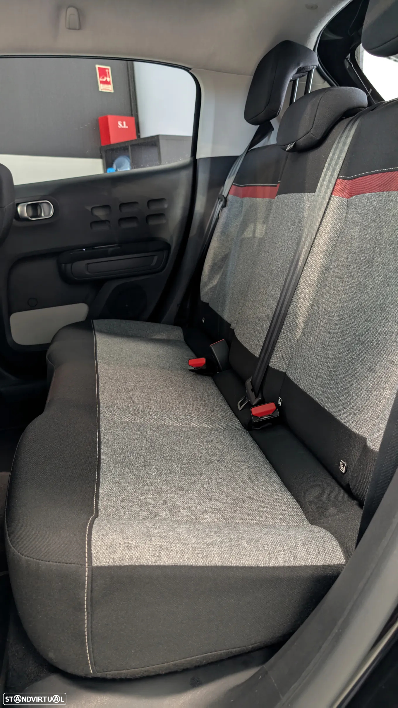 Citroën C3 1.2 PureTech C-Series - 15