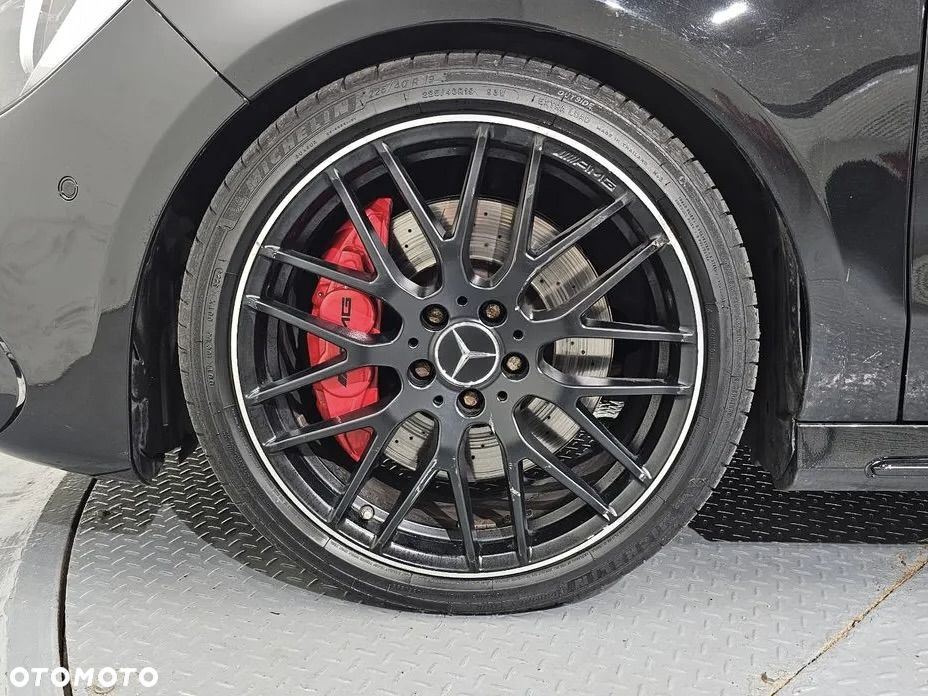 Mercedes-Benz CLA AMG 45 4Matic AMG Speedshift DCT 7G AMG Night Edition - 6