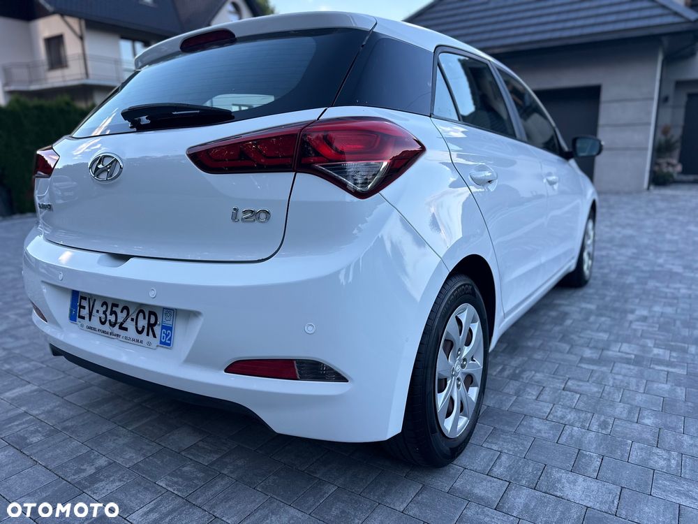 Hyundai i20 - 17