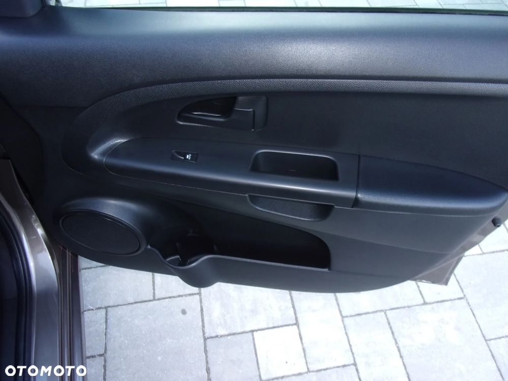 Kia Venga 1.6 CVVT ISG Edition 7 - 30