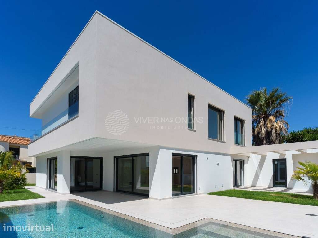 Moradia Isolada T4 com Piscina, 4 Suítes e Acabamentos Premium em B... - Grande imagem: 2/60