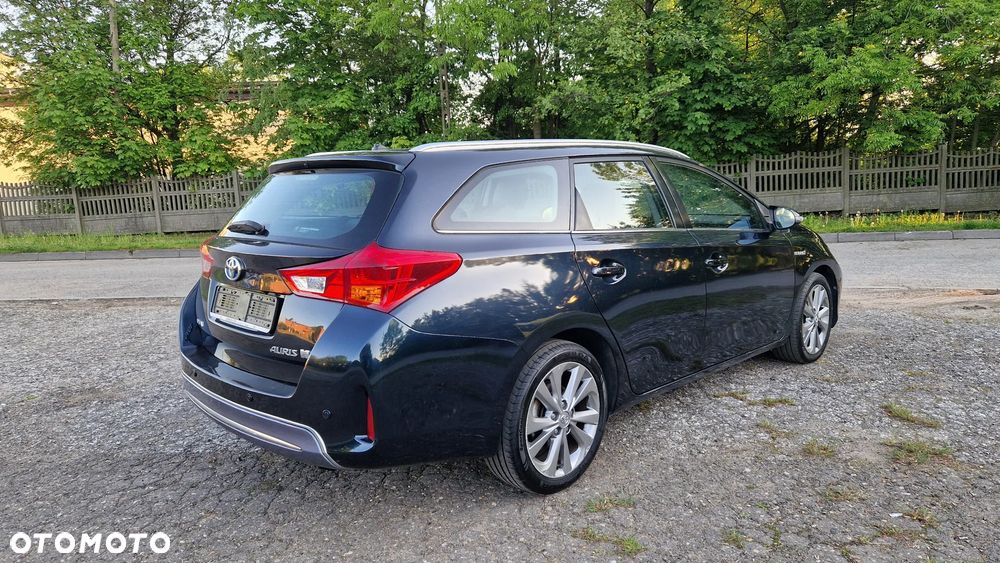 Toyota Auris - 4