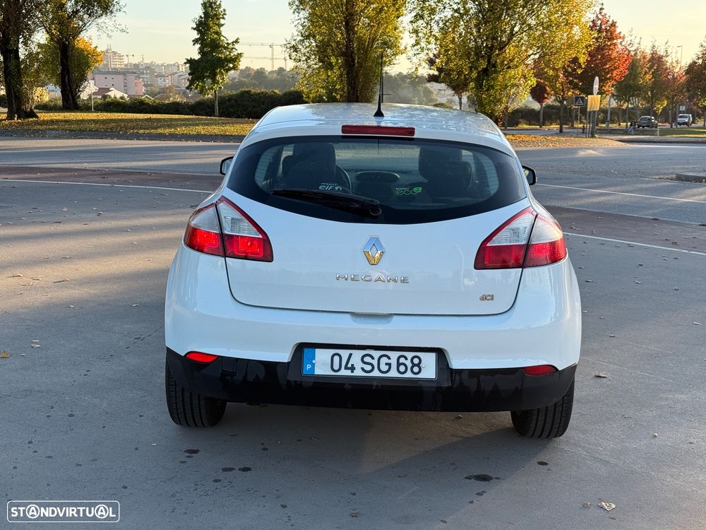 Renault Mégane 1.5 dCi Dynamique S - 8