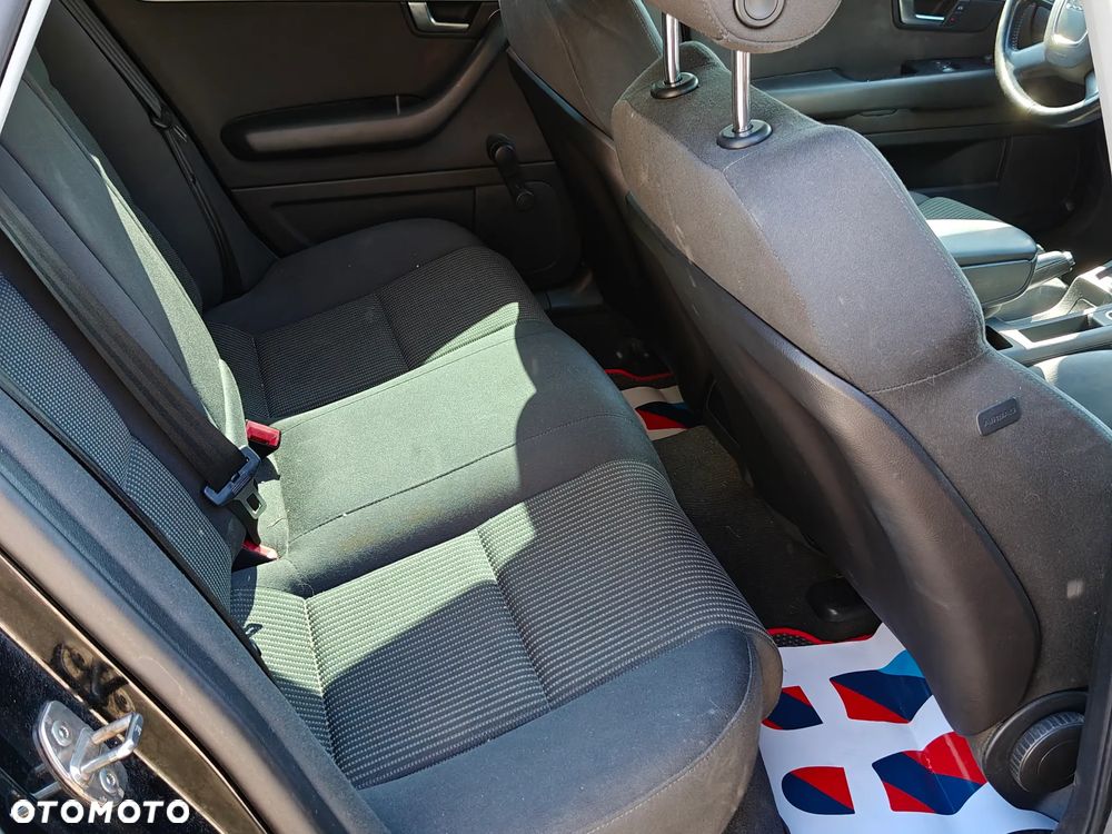 Audi A4 Avant 2.0 TDI DPF - 8