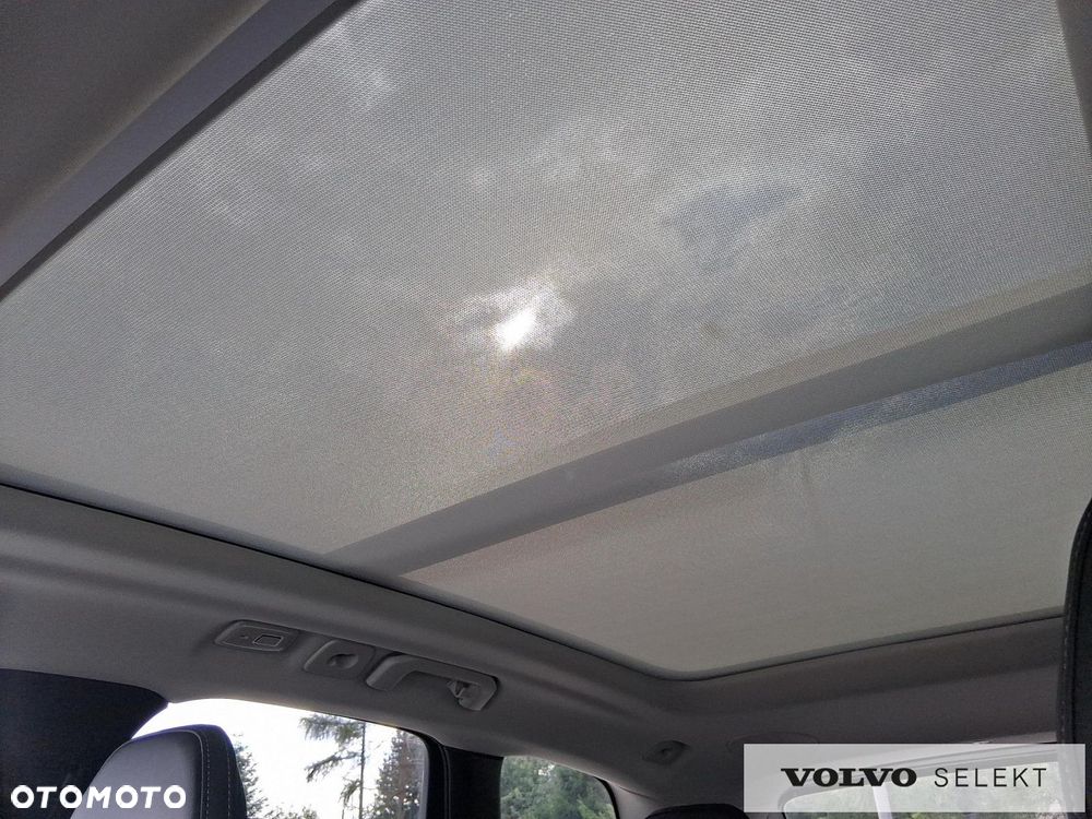 Volvo XC 60 - 30