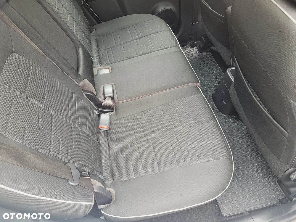Kia Venga 1.4 CVVT Attract - 19