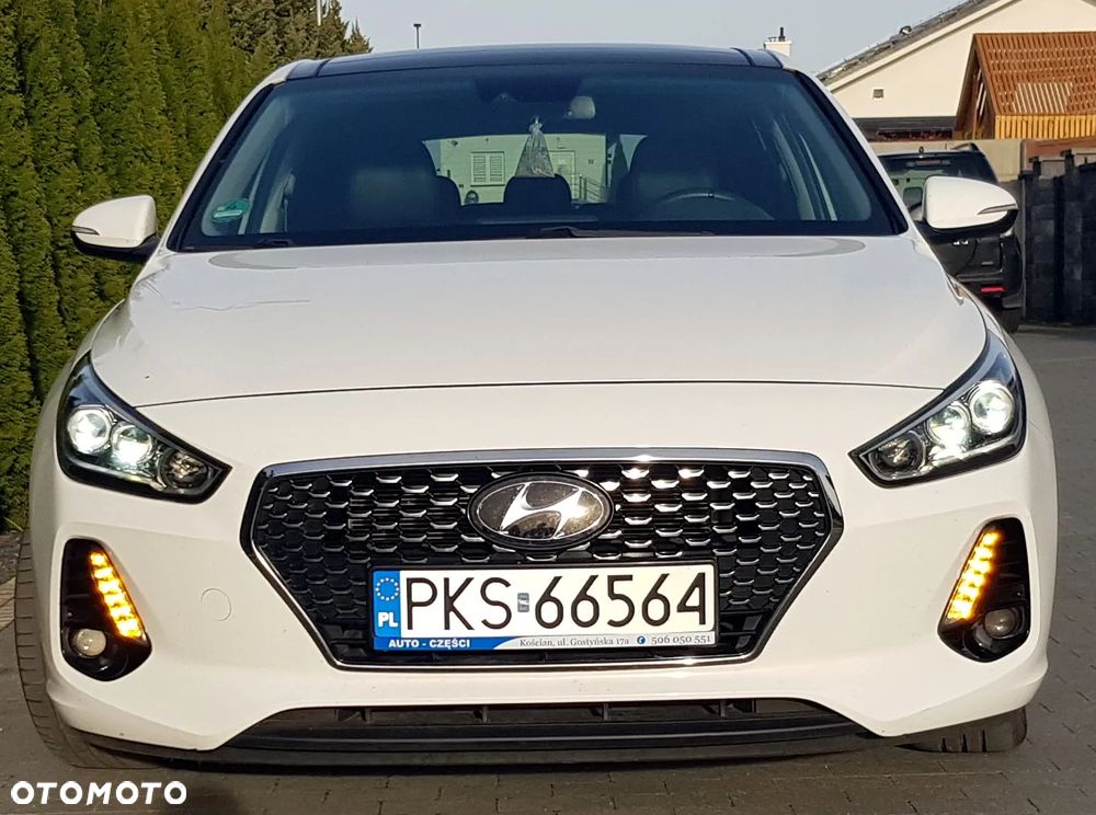 Hyundai i30 1.6 CRDi BlueDrive Premium DCT - 30