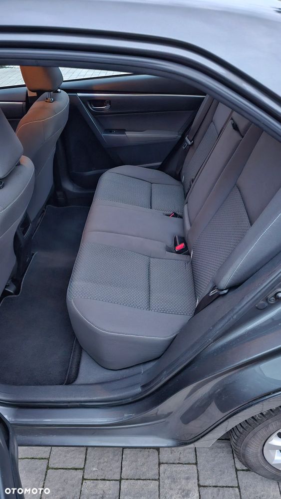 Toyota Corolla 1.6 Comfort - 8