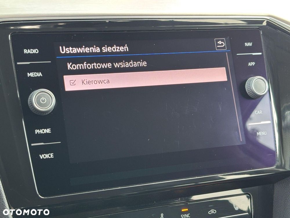 Volkswagen Passat Variant - 37