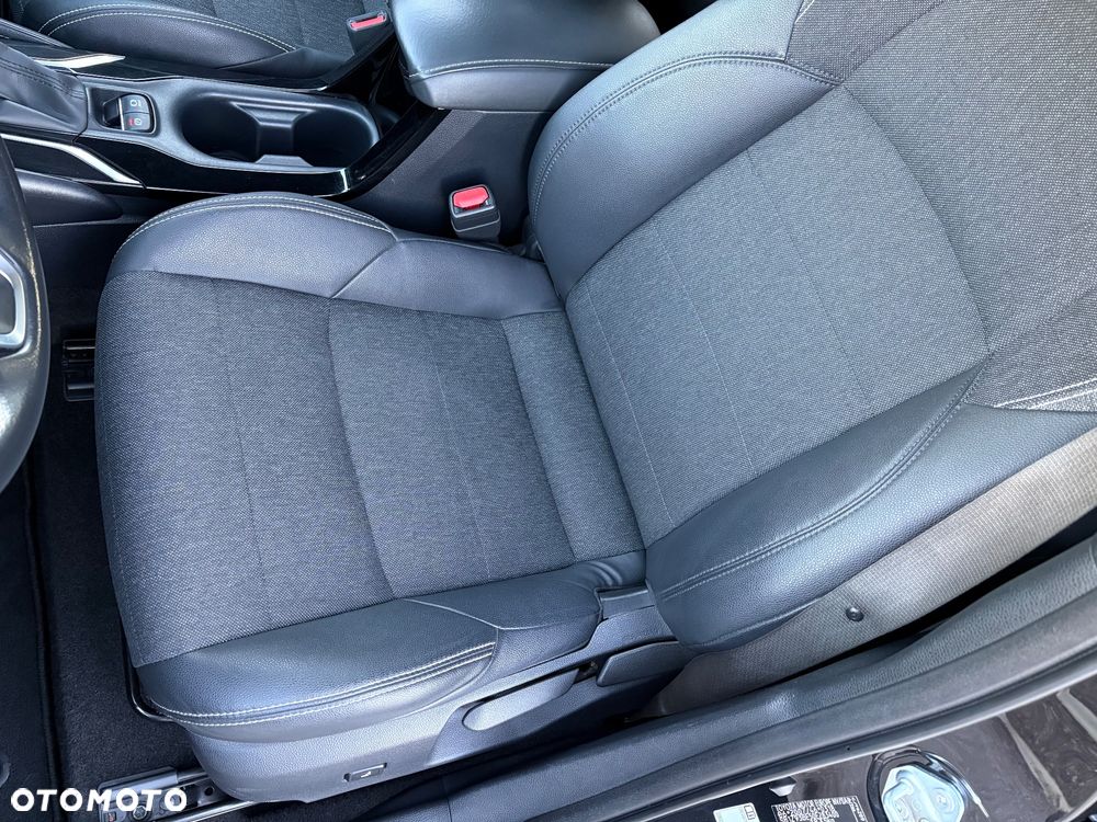Toyota Corolla 1.8 Hybrid Executive - 17