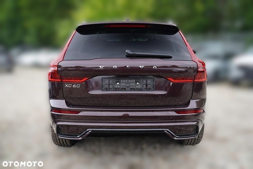 Volvo XC 60 T6 Plug-In Hybrid AWD Ultra Dark - 5