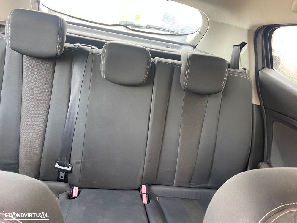 Renault Mégane 1.5 dCi Confort - 8