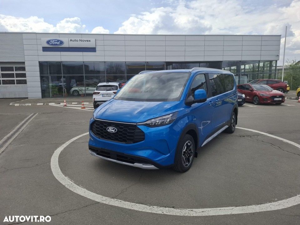 Ford Tourneo Custom - 1