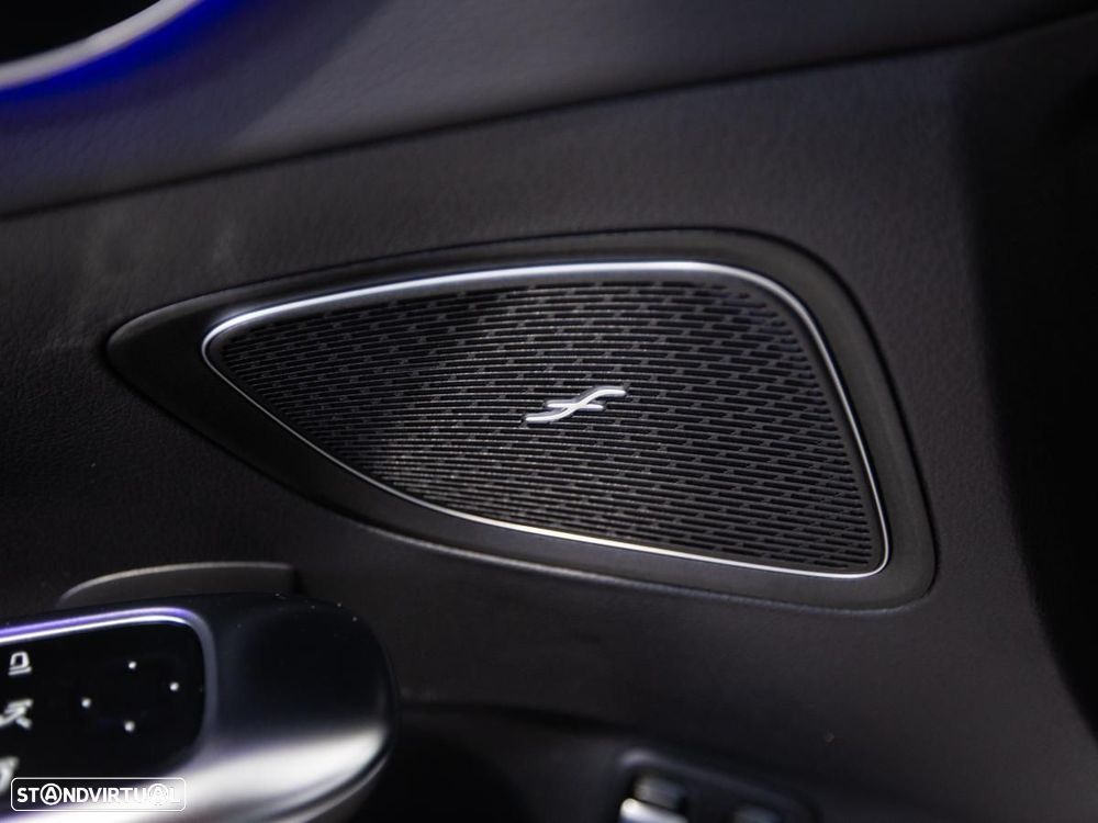 Mercedes-Benz C 300 e Avantgarde - 17