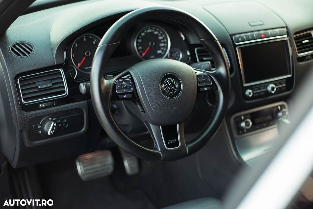 Volkswagen Touareg - 12