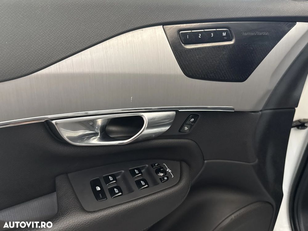 Volvo XC 90 - 16