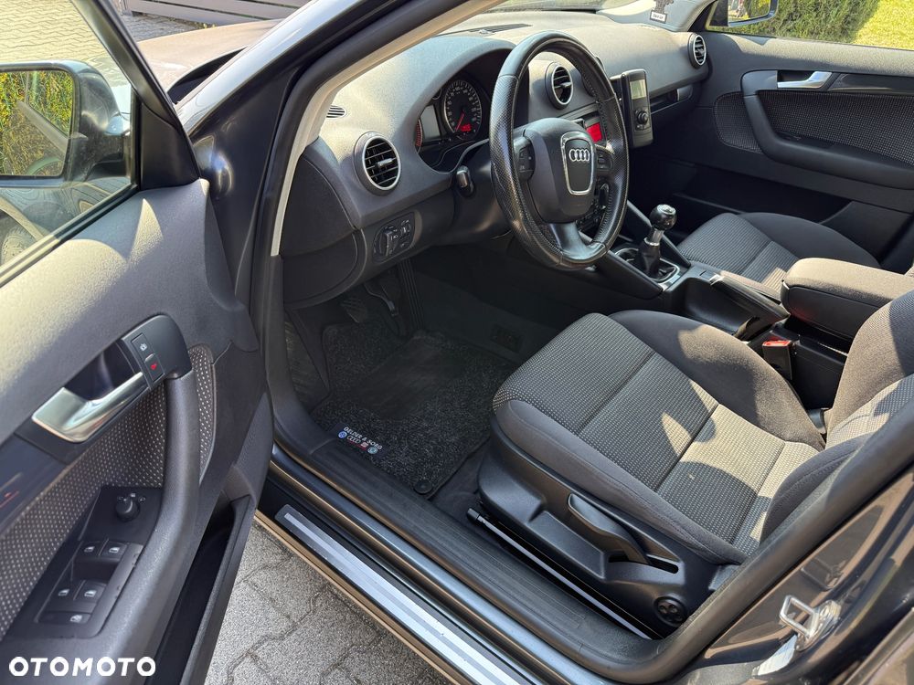 Audi A3 Sportback - 12