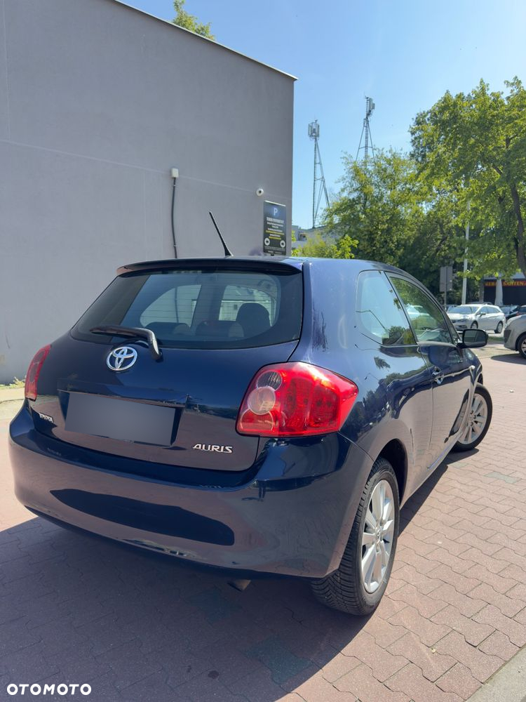 Toyota Auris 2.0 D-4D Sol - 3