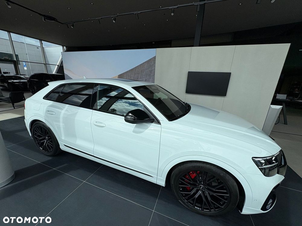 Audi Q8 - 8