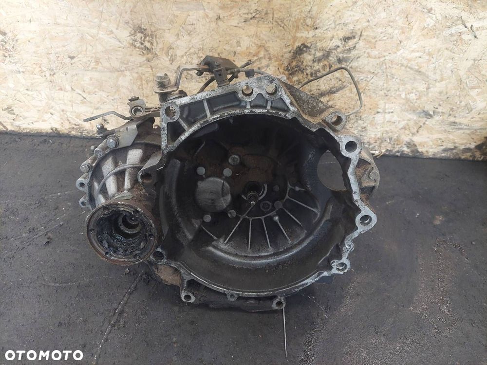 SKRZYNIA BIEGÓW VOLKSWAGEN GOLF IV 1.6 8V MANUAL 5 BIEGÓW DLP - 1