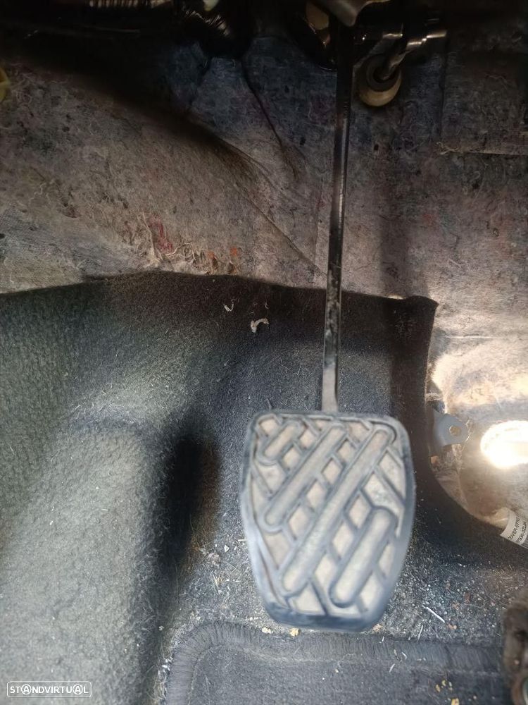 PEDAL DA EMBRAIAGEM NISSAN PULSAR C13M - 1