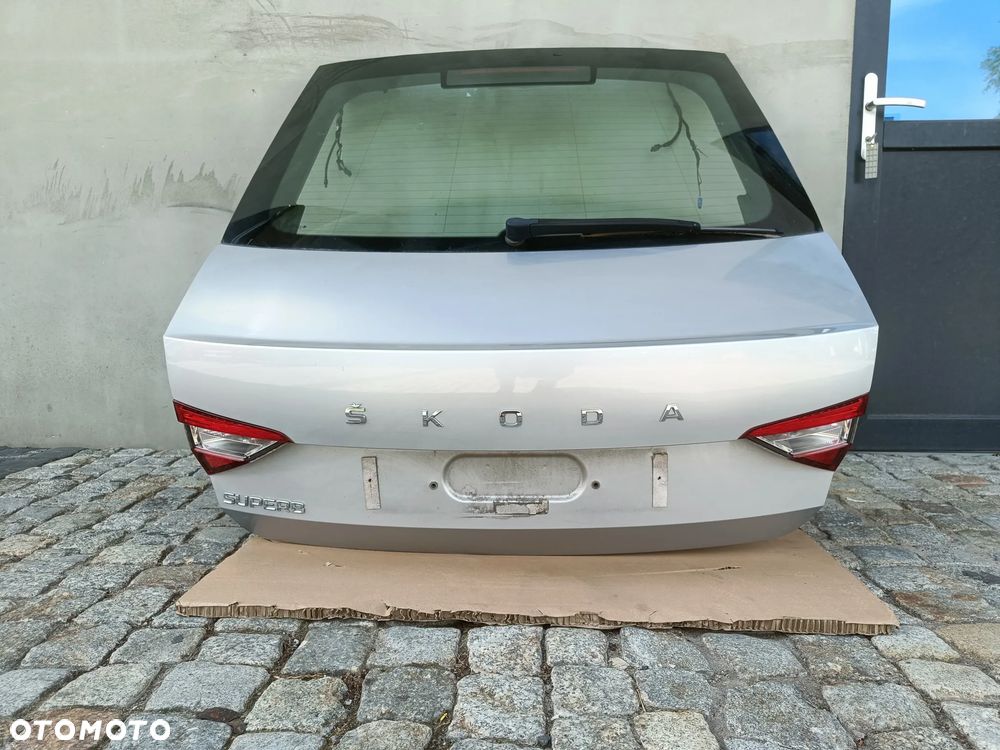 Klapa Skoda Superb 3 lift III FL Hatchback Sedan Pokrywa Bagażnika LA7W - 1