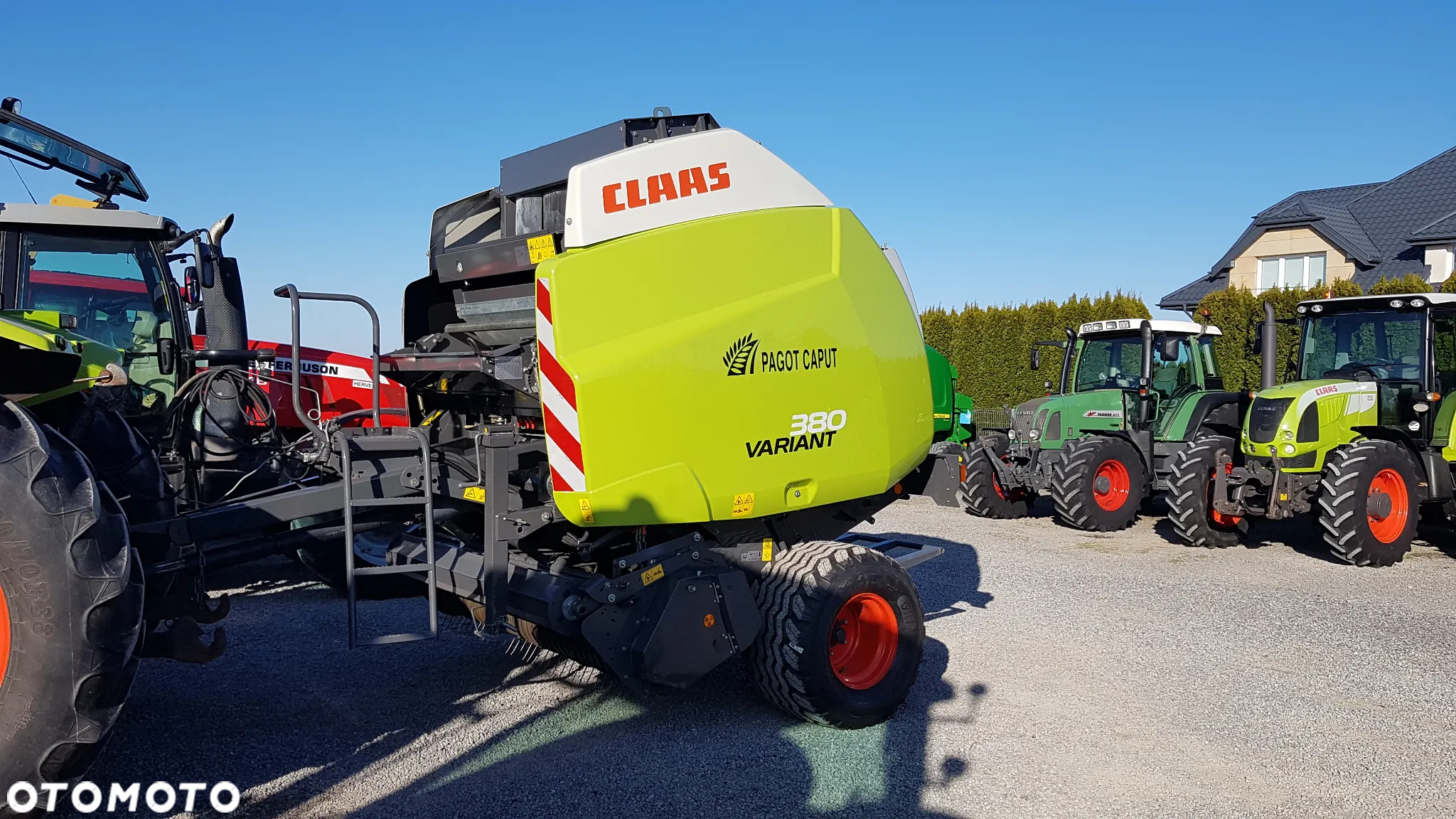 Claas VARIANT 380 - 10