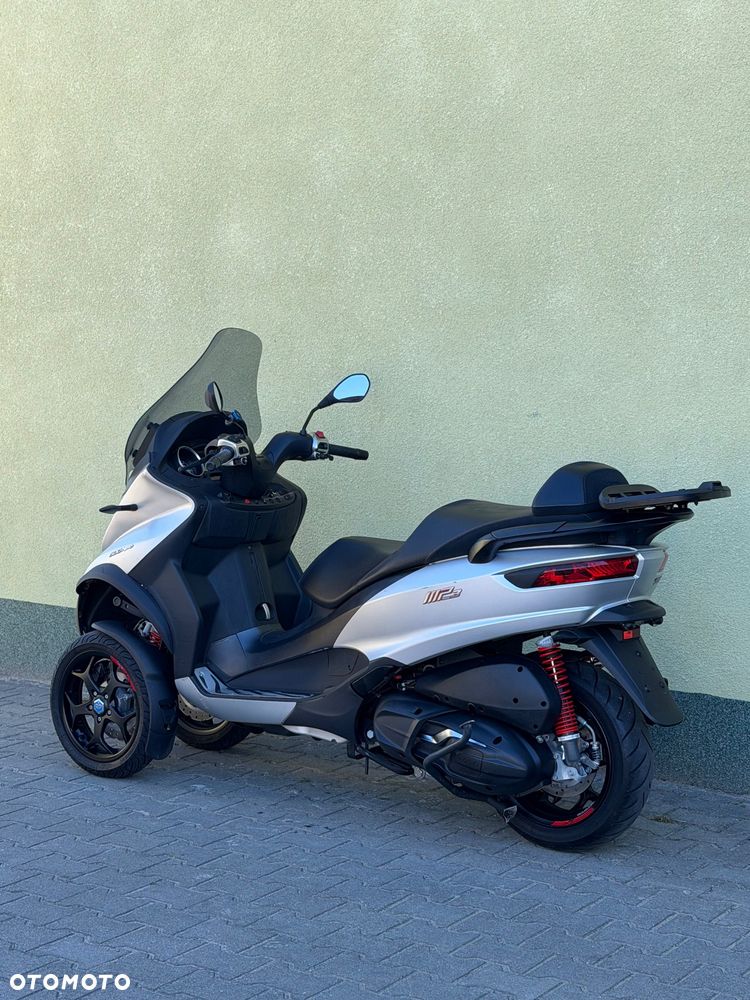Piaggio MP-3 - 18