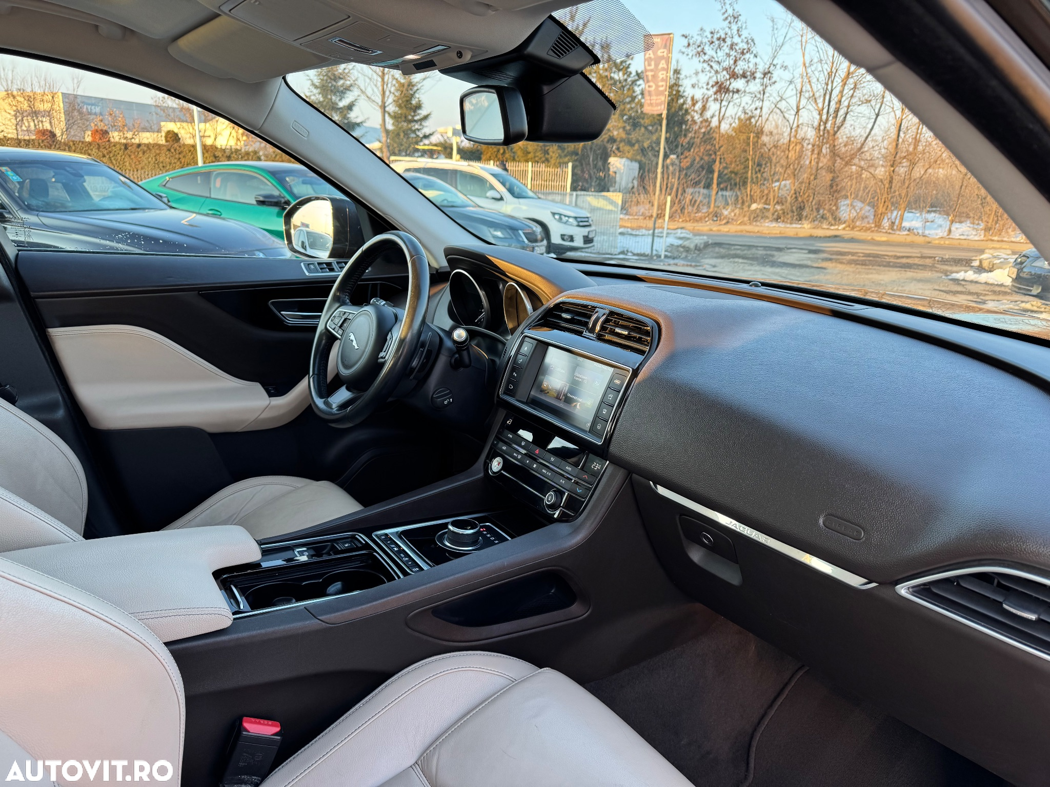 Jaguar F-Pace 20d AWD Prestige - 11