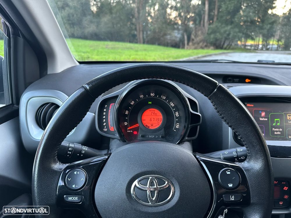 Toyota Aygo 1.0 X-Play+X-Touch - 29