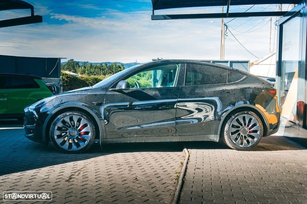 Tesla Model Y 2022 photo 5