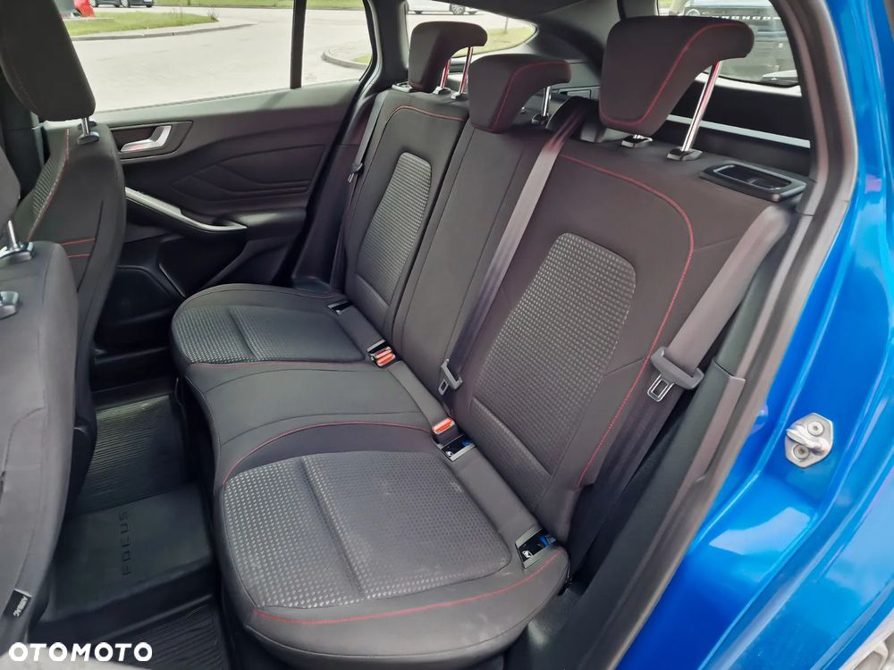 Ford Focus SW 1.5 EcoBoost ST-Line - 20