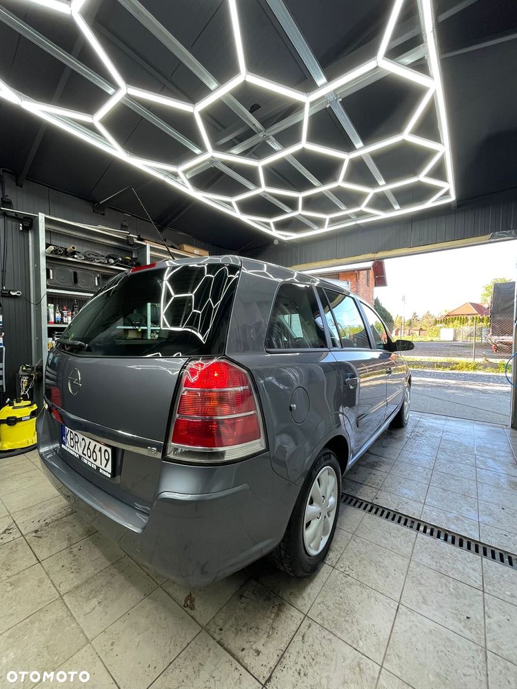 Opel Zafira 1.8 Elegance - 13