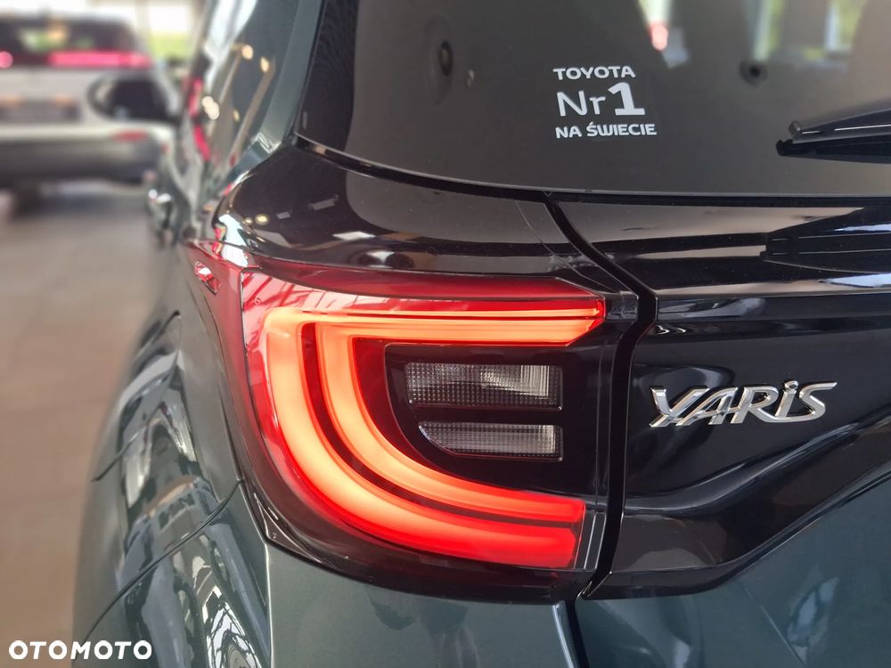 Toyota Yaris Hybrid 1.5 Executive - 11