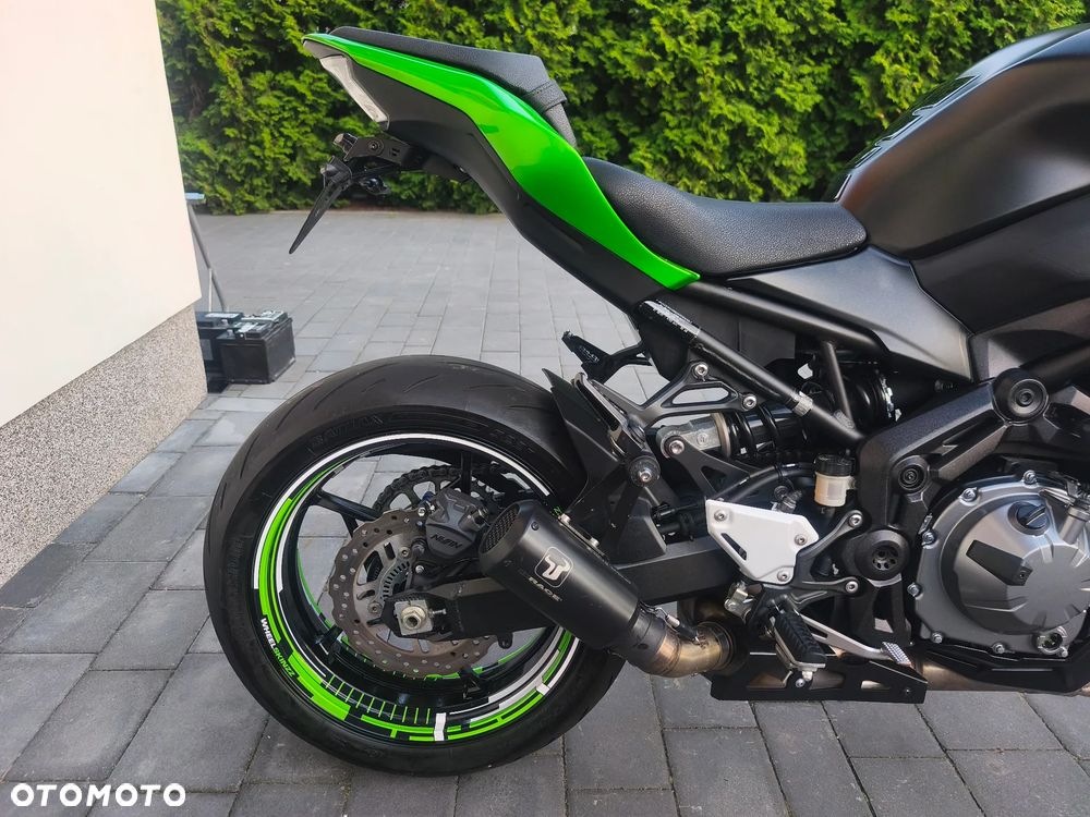 Kawasaki Z 900 - 15