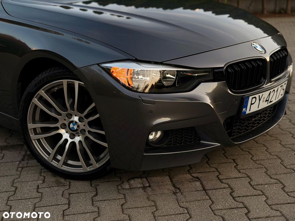 BMW Seria 3 320i xDrive M Sport - 4