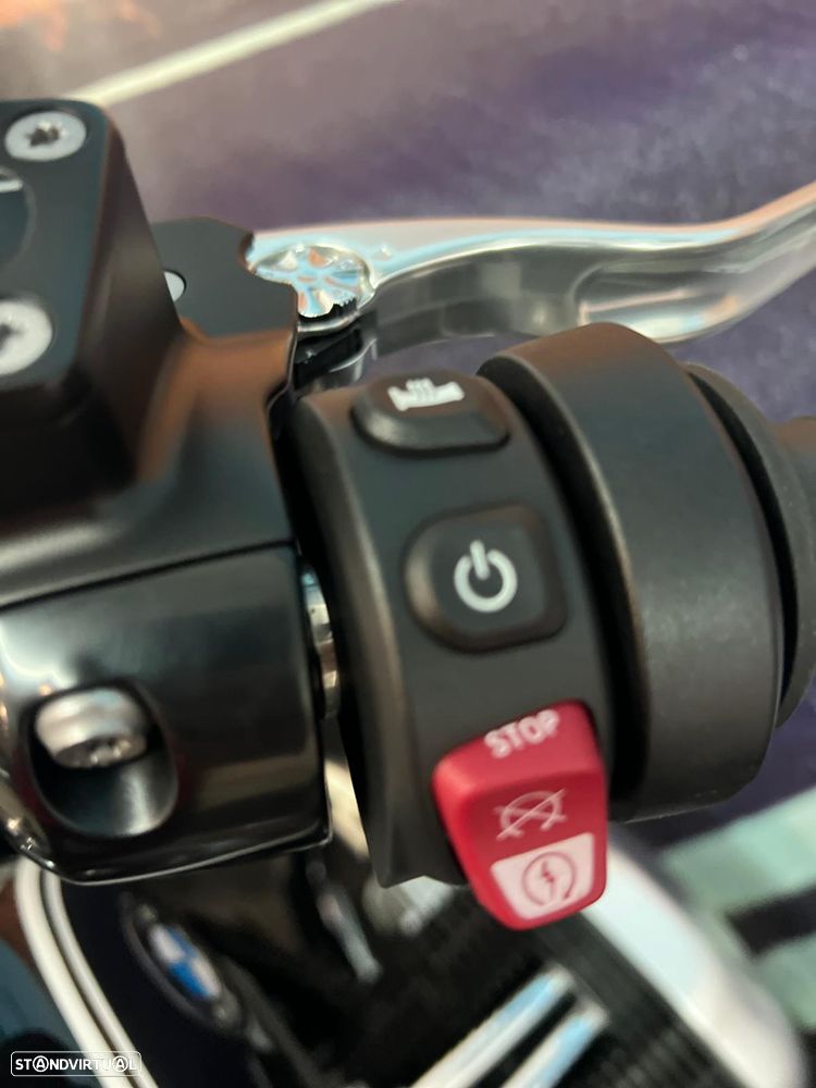 BMW R 18 CLASSIC - 10