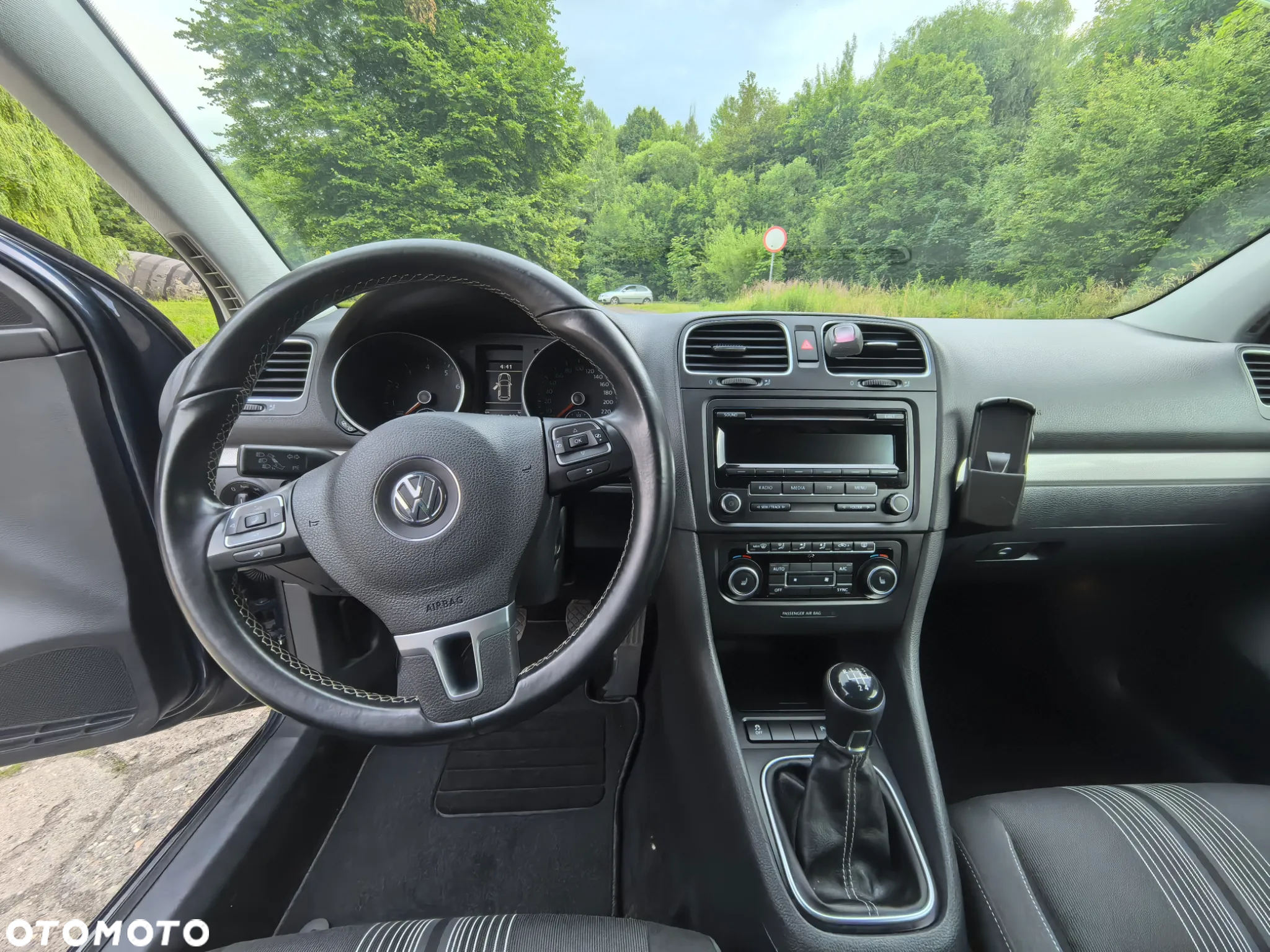 Volkswagen Golf - 25