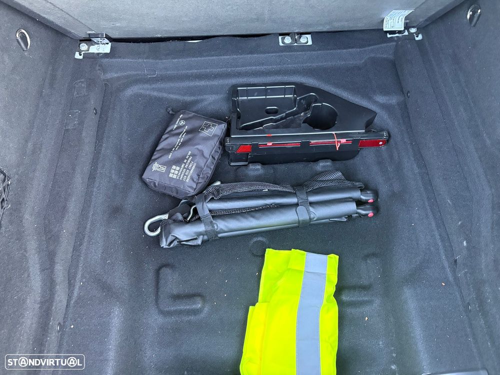 Mercedes-Benz CLA 180 d Shooting Brake Urban Aut. - 35