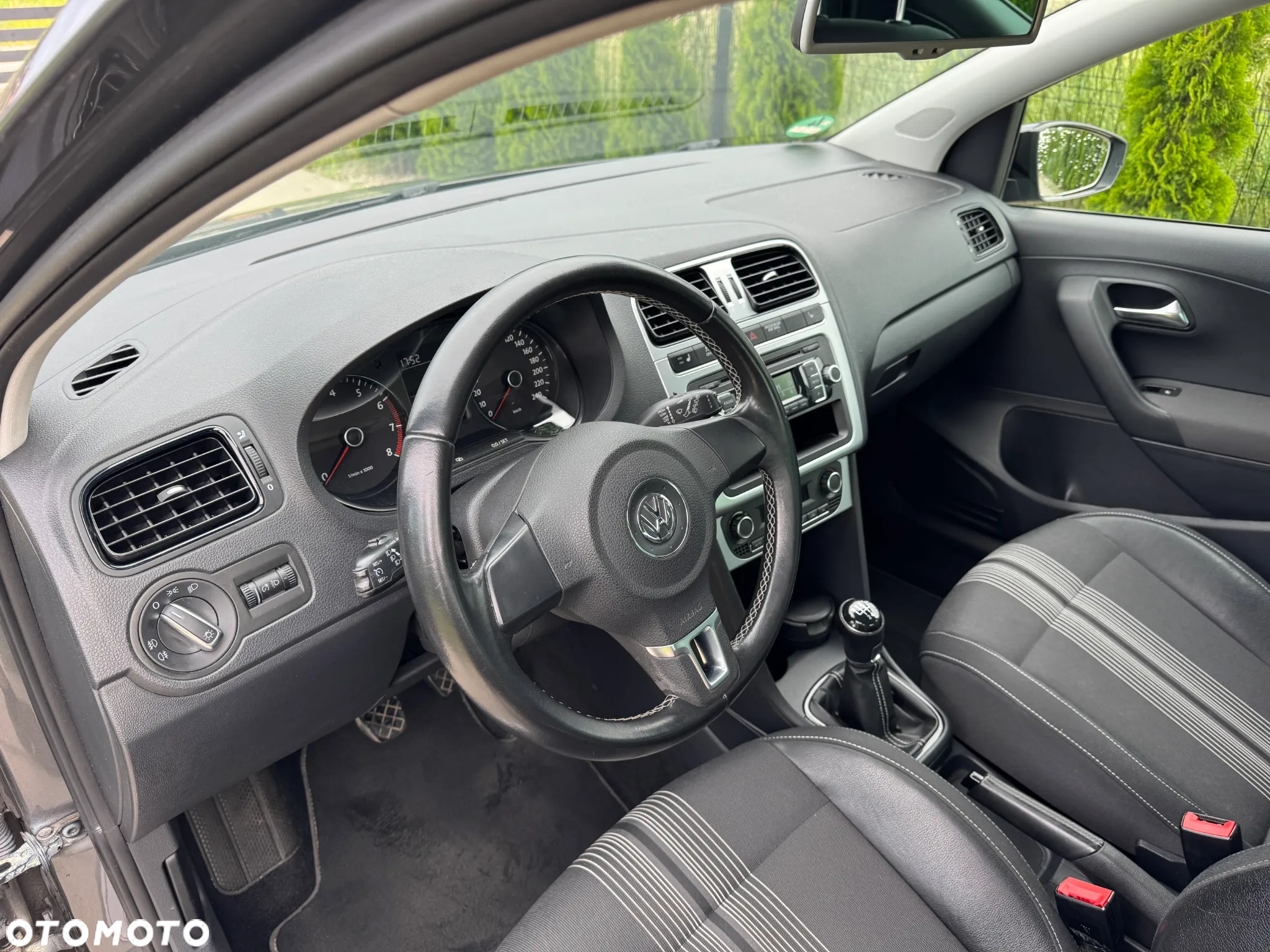 Volkswagen Polo 1.2 MATCH - 6
