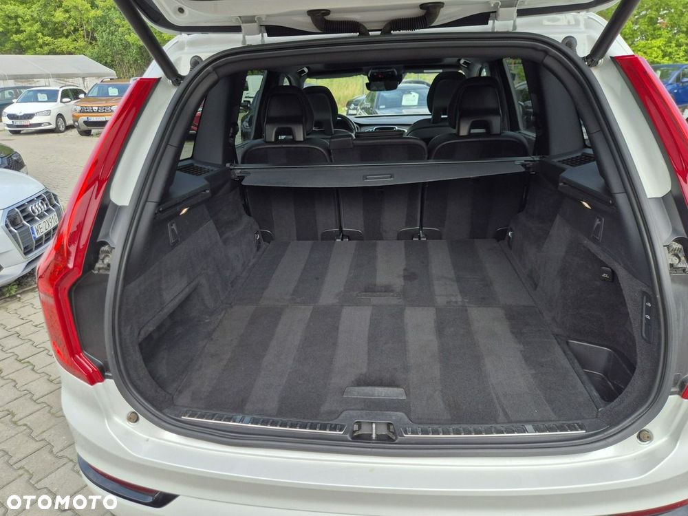 Volvo XC 90 D5 AWD R-Design - 25