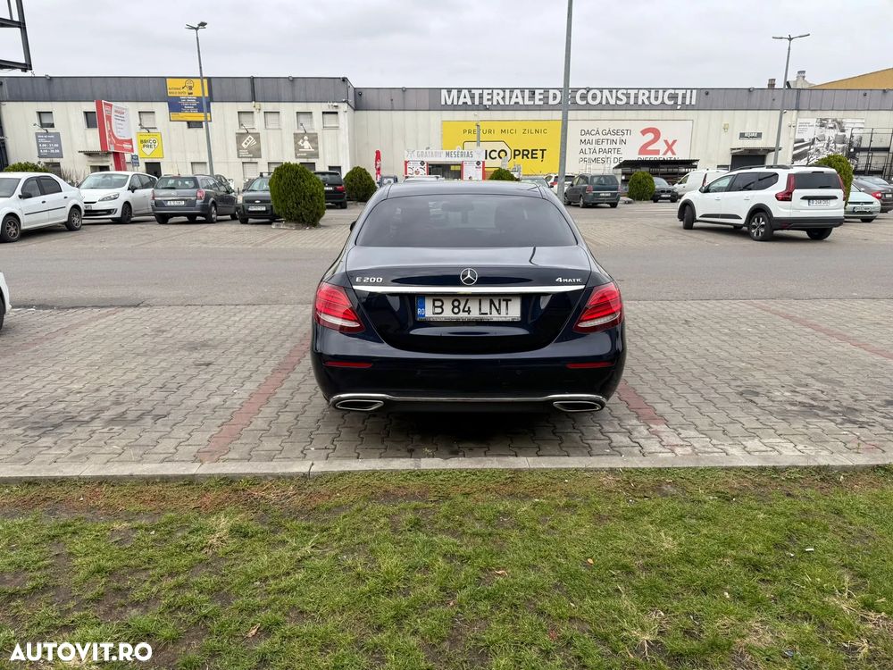 Mercedes-Benz E 200 4MATIC 9G-TRONIC Avantgarde - 15