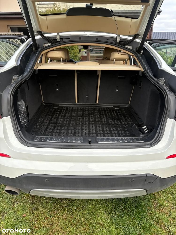 BMW X4 xDrive20i - 8