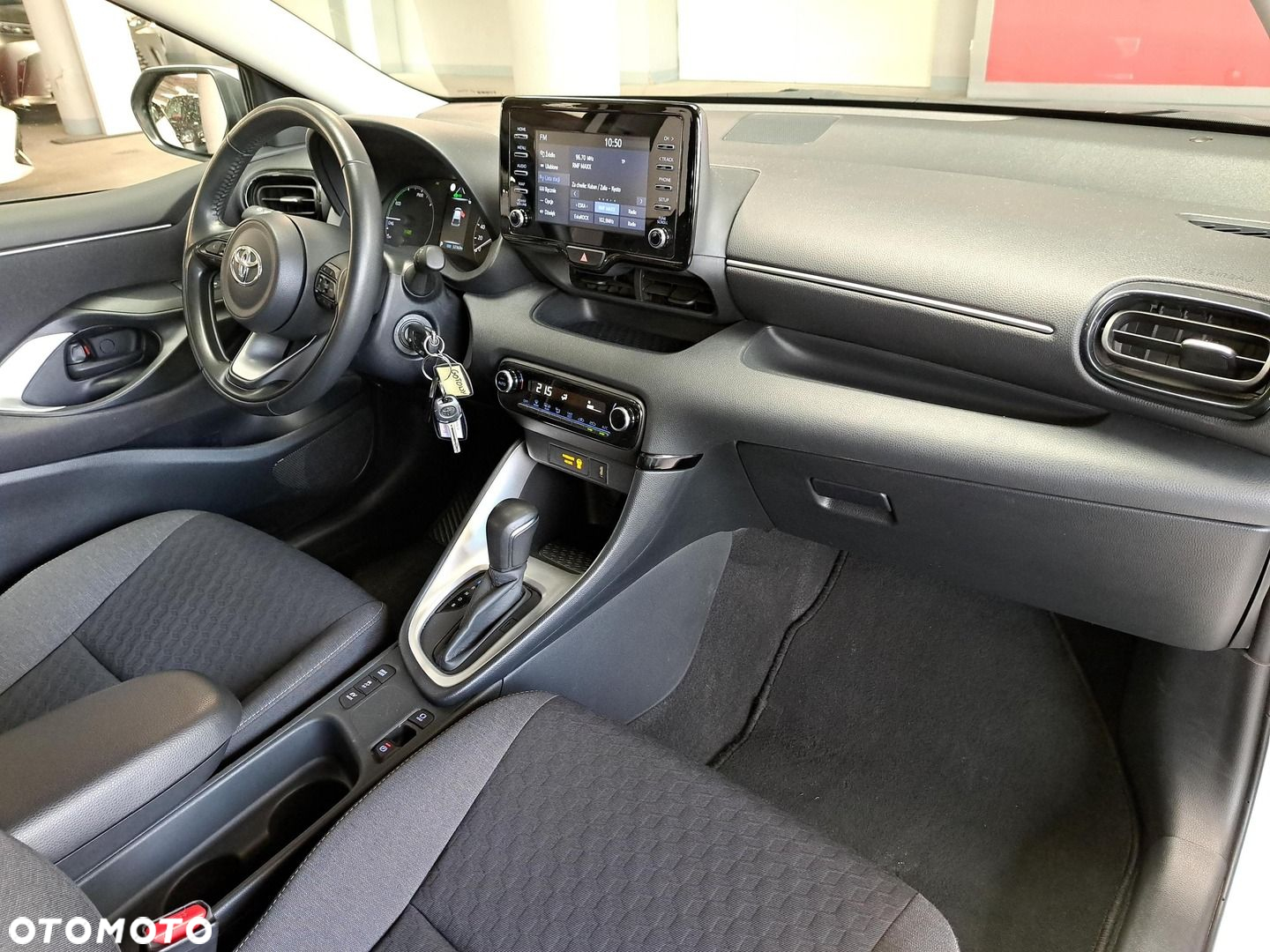Toyota Yaris - 16