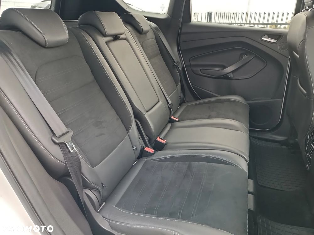 Ford Kuga 2.0 TDCi AWD ST-Line - 20