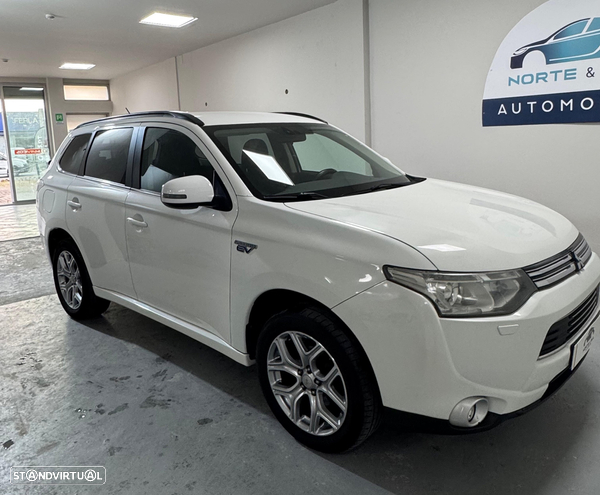 Mitsubishi Outlander 2.0 4WD Plug-In Hybrid