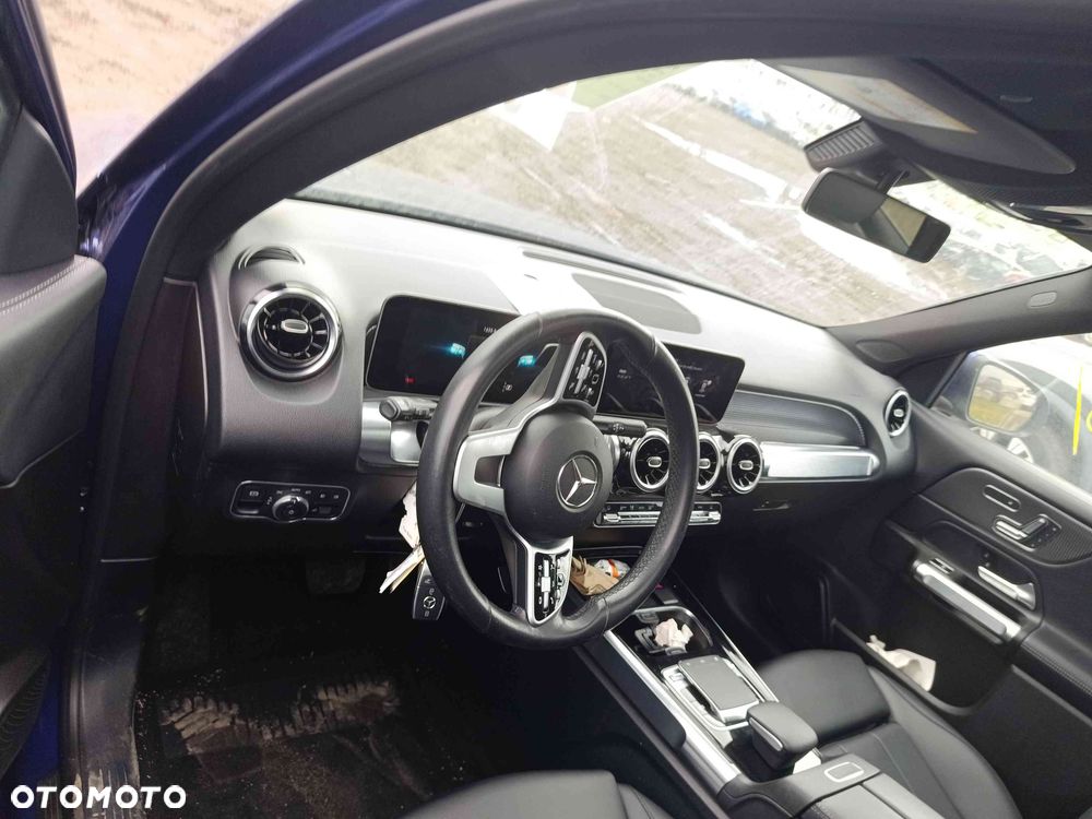 Mercedes-Benz GLB 250 4Matic 8G-DCT - 22