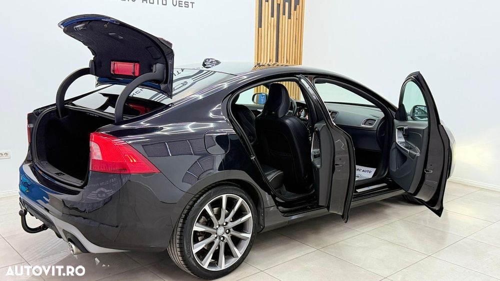 Volvo S60 D4 Geartronic RDesign - 15